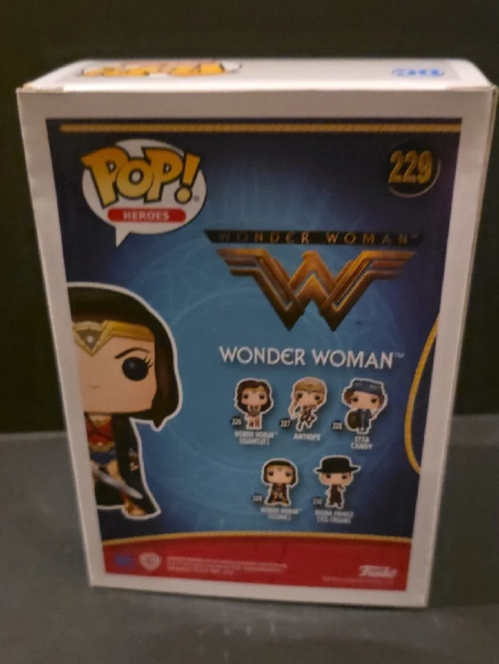 Funko Wonder Woman Pop! Heroes Figure - Gold, Red & Blue - Picture 4 of 7
